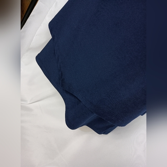 WHITE HOUSE BLACK‎ MARKET Dark Blue W/pearls Sleeveless V-Neck Top(#1,545) - Picture 6 of 10